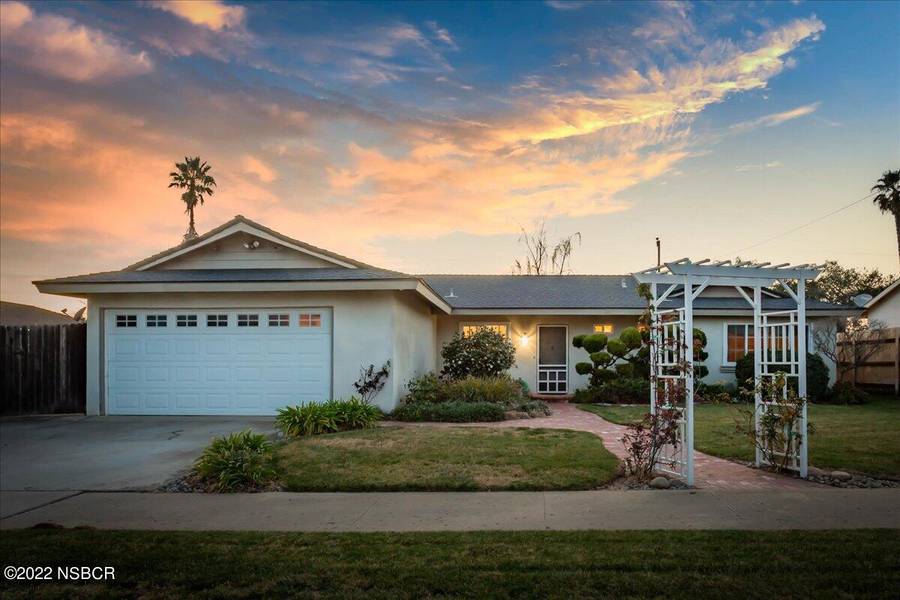 4851 Pleasant Place, Santa Maria, CA 93455