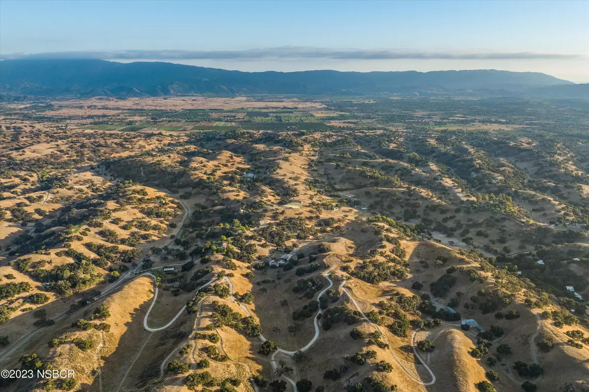 Santa Ynez, CA 93460,3333-3349 Long Valley Road