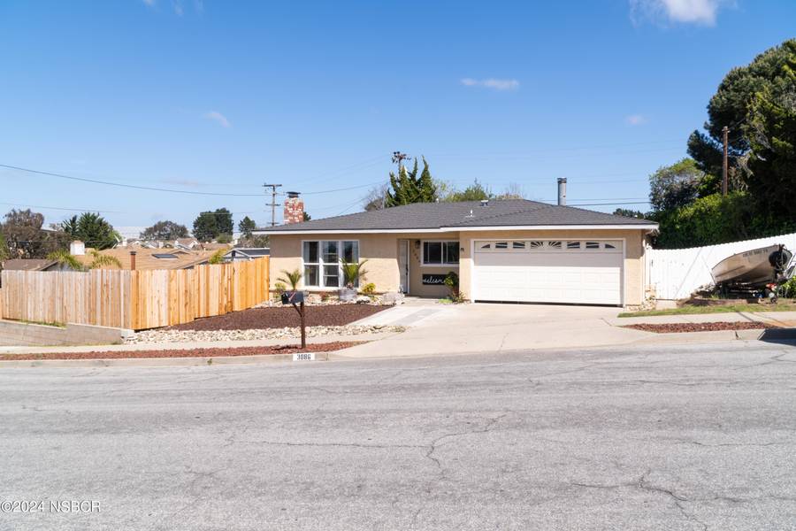 3886 Crestmont Drive, Santa Maria, CA 93455