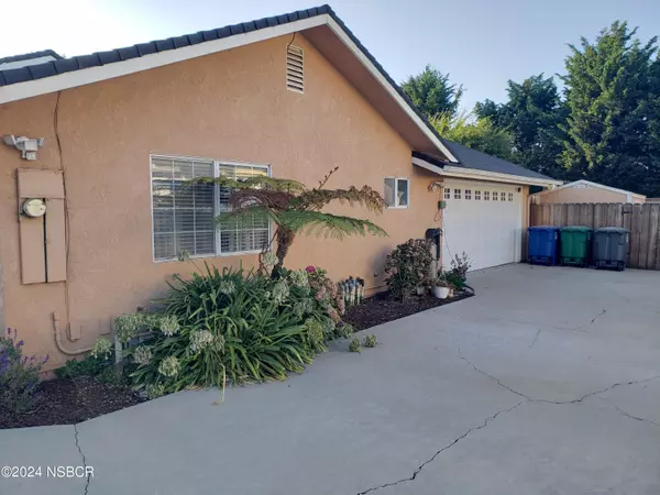 Santa Maria, CA 93455,621 Hope Terrace Court