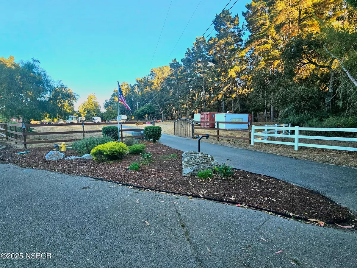 Santa Maria, CA 93455,1372 E Clark Avenue