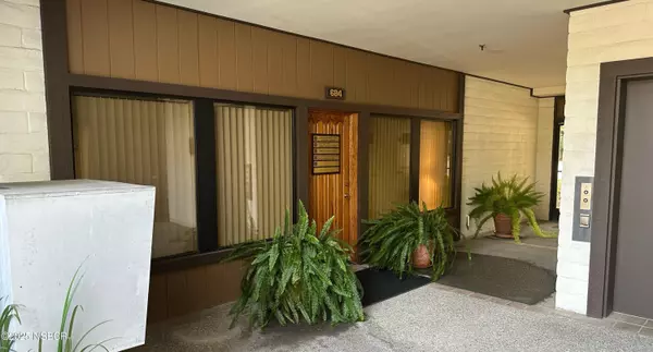 Solvang, CA 93463,690 Alamo Pintado Road #B