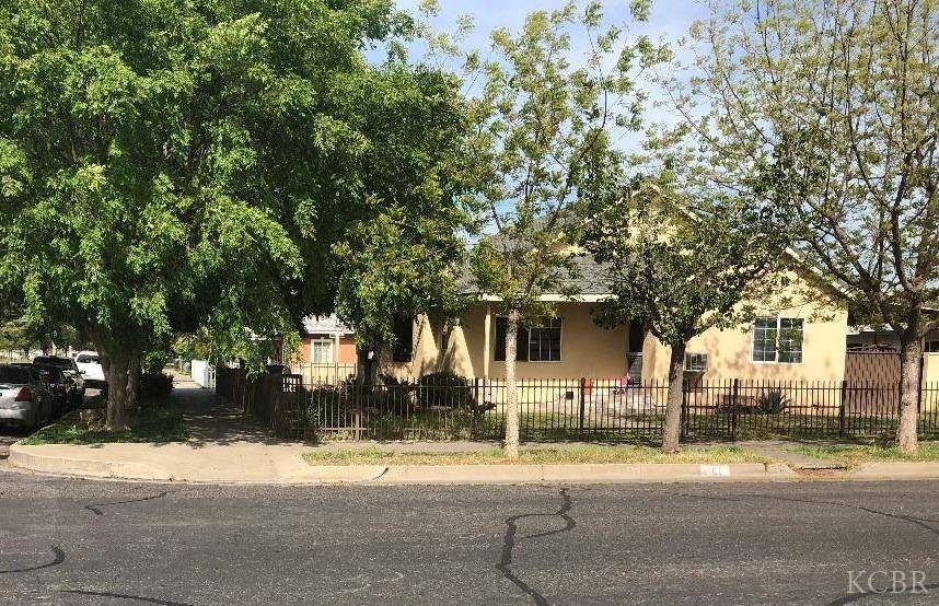 Dinuba, CA 93618,180 N H Street