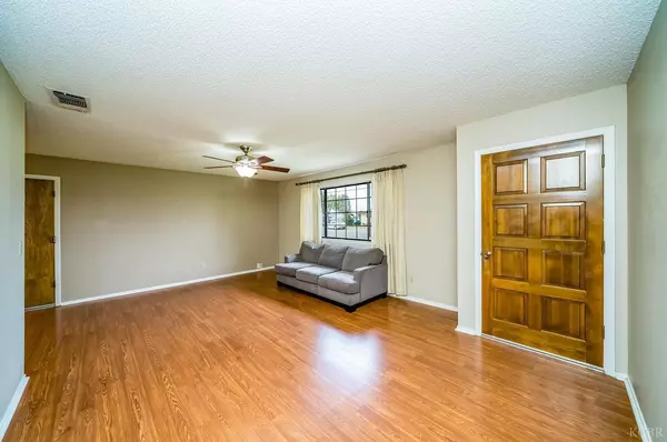 Armona, CA 93202,14123 Locust Street