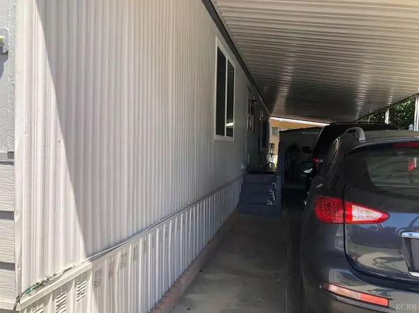 Visalia, CA 93277,2400 W Midvalley L13