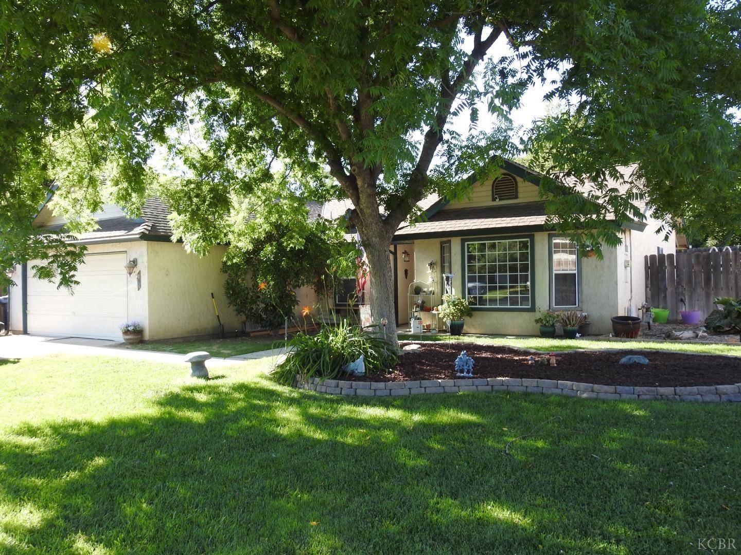 864 Elderwood Lane, Lemoore, CA 93245