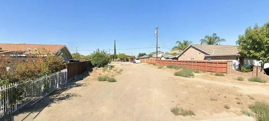 925 E Fresno Street, Avenal, CA 93204