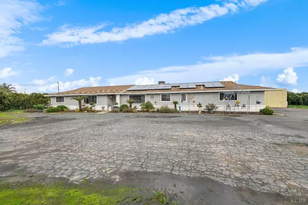 41782 Road 120, Orosi, CA 93647