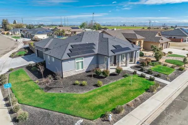 Hanford, CA 93230,618 E Adobe Drive