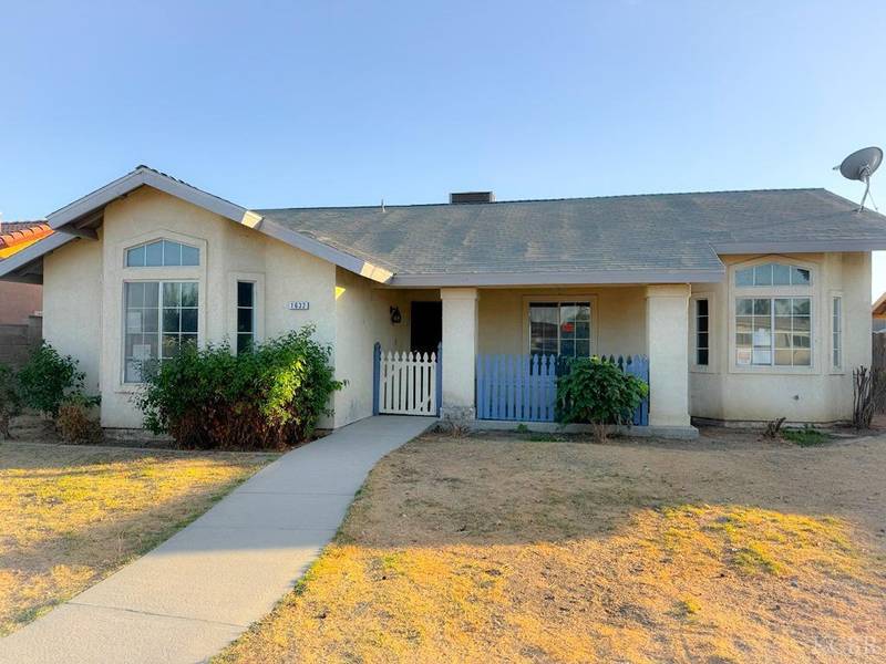 1632 6th Avenue, Delano, CA 93215