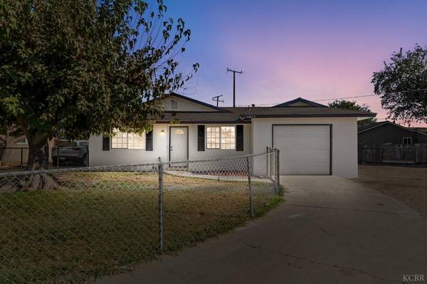 1875 Idlewood Circle, Hanford, CA 93230