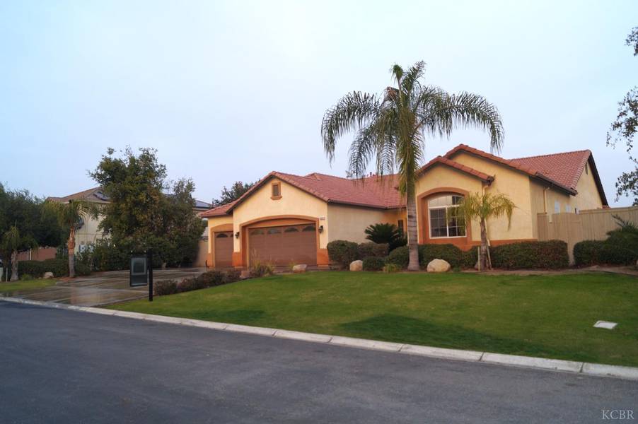 6607 Carracci Lane, Bakersfield, CA 93306