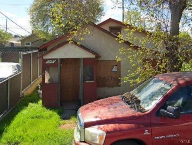 14067 Walnut Street, Armona, CA 93202