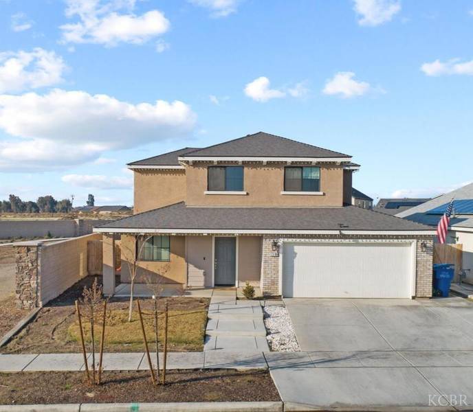 1398 W Butterfield Lane, Hanford, CA 93230