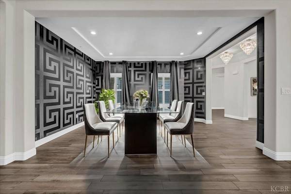 Hanford, CA 93230,1684 W Berkshire Lane