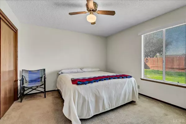 815 Tony Drive Hanford, CA 93230