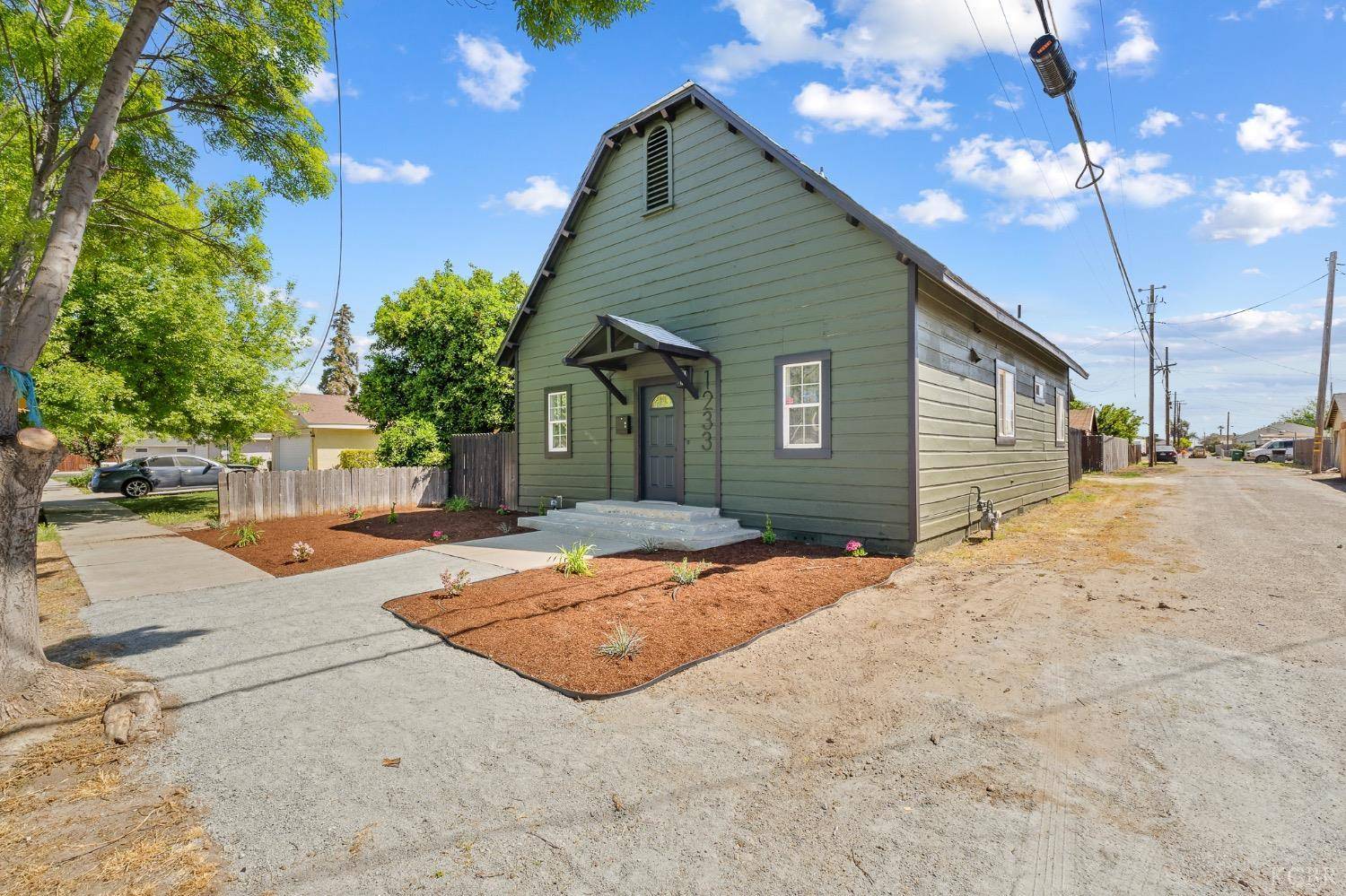 Corcoran, CA 93212,1233 Chase Avenue