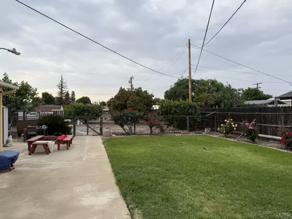 Lindsay, CA 93247,857 Lafayette Avenue
