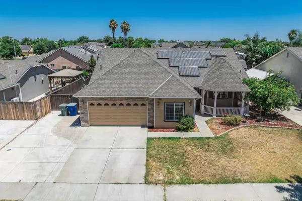 1008 Liberation Way, Lemoore, CA 93245