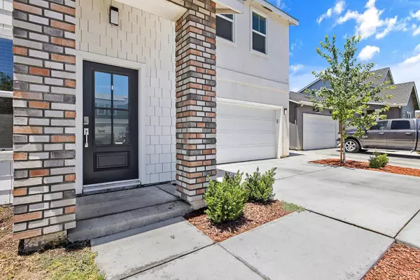 Hanford, CA 93230,1754 N Aster Lake Road