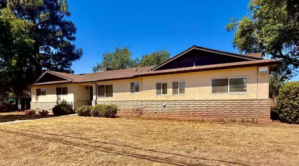 Lemoore, CA 93245,129 Vine Street