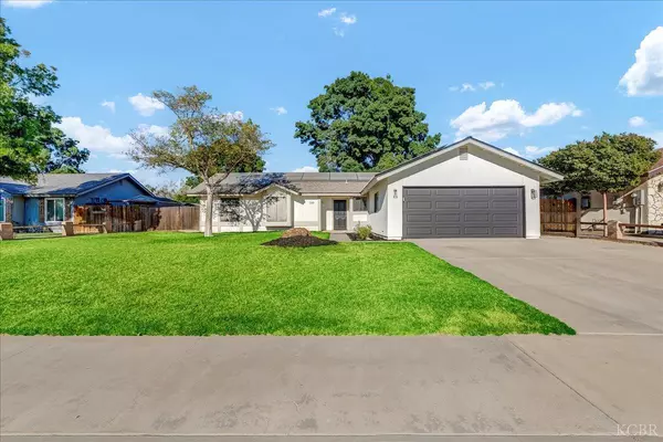 548 S Acacia Drive, Lemoore, CA 93245