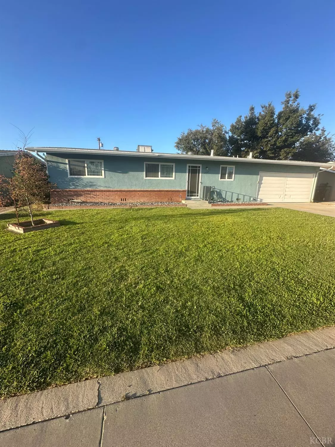Lemoore, CA 93245,272 W Burlwood Lane