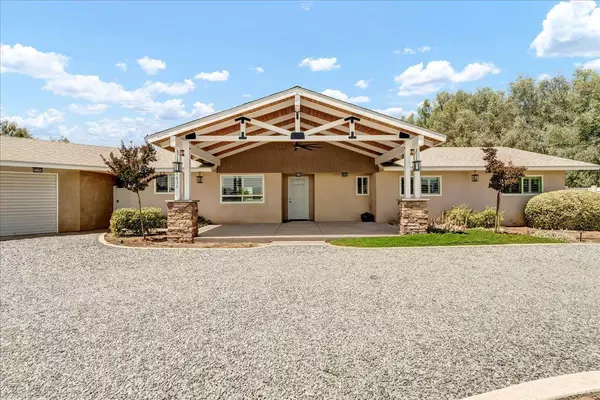 1635 N Elberta Road, Exeter, CA 93221