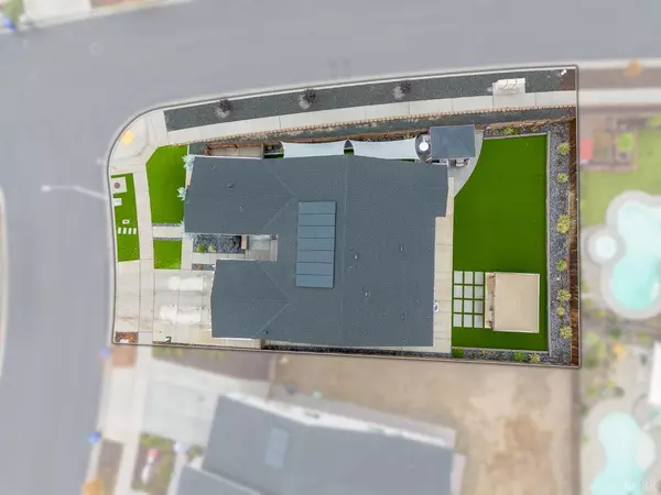 Hanford, CA 93230,2476 W Bristol Lane