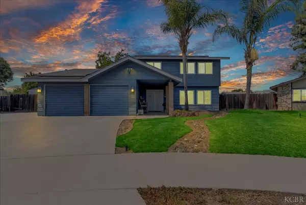 Hanford, CA 93230,332 E Ash Avenue