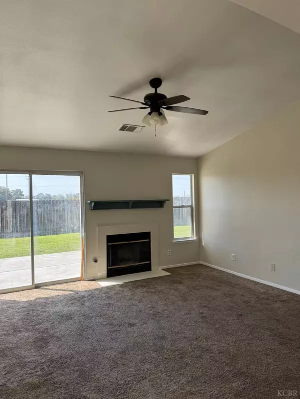 Hanford, CA 93230,1205 Hawthorn Street