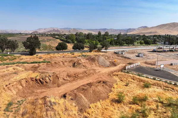 Woodlake, CA 93286,709 W Naranjo Avenue