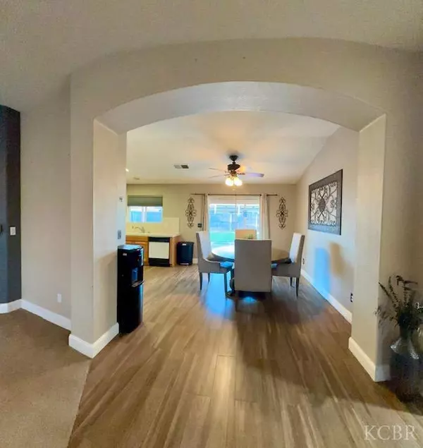 Lemoore, CA 93245,1354 Chimney Way