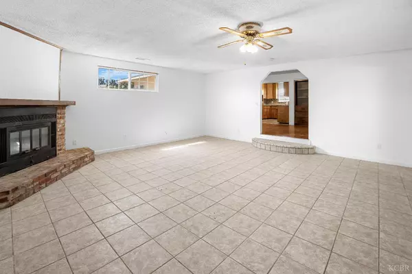 Hanford, CA 93230,11071 Hume Avenue