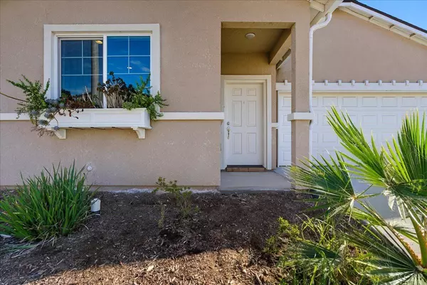 Lemoore, CA 93245,599 Sandtrap Lane