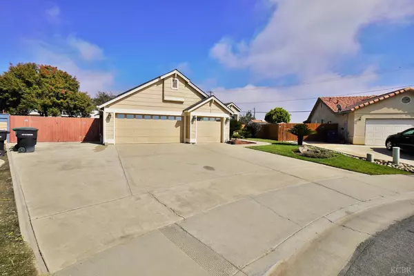 Hanford, CA 93230,3215 Holly Court