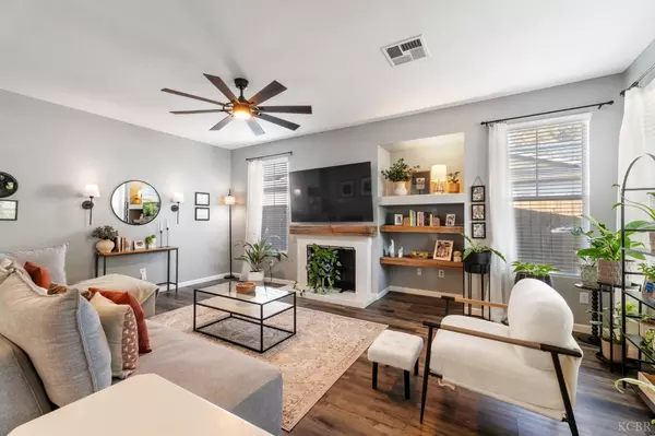 Tulare, CA 93274,711 N Sacramento Street