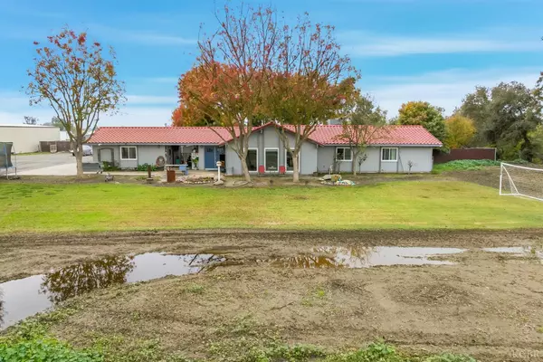 Armona, CA 93202,11386 Oak Avenue