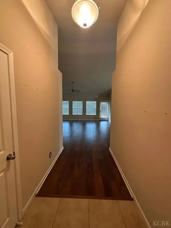 Visalia, CA 93291,3107 W Oriole Avenue