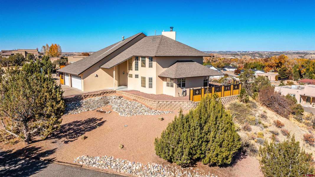 807 Tangigoot Drive, Aztec, NM 87410