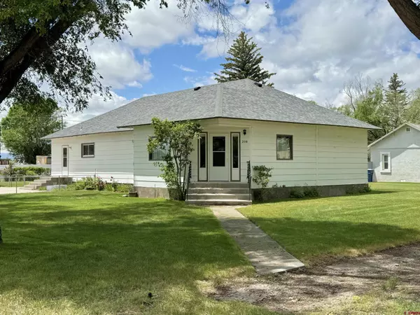 208 W 3rd Street, Center, CO 81125