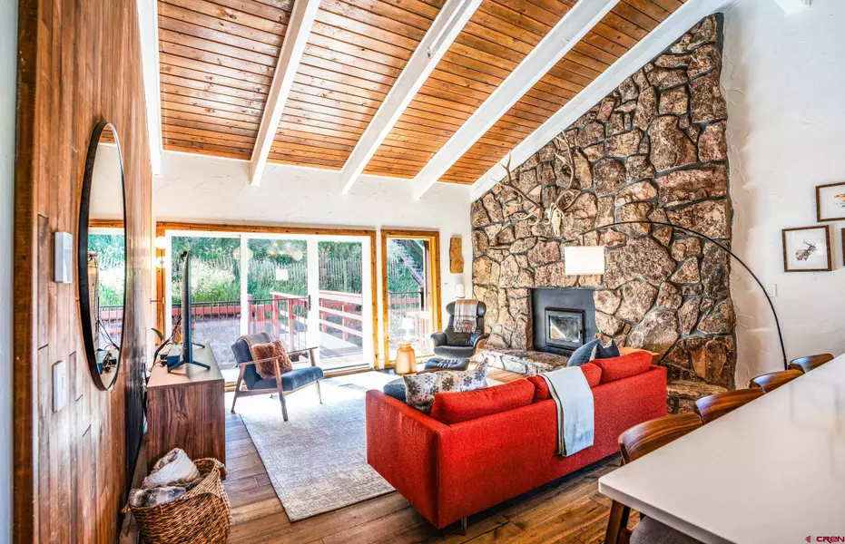 32 Hunter Hill Road #B-305, Mt. Crested Butte, CO 81225