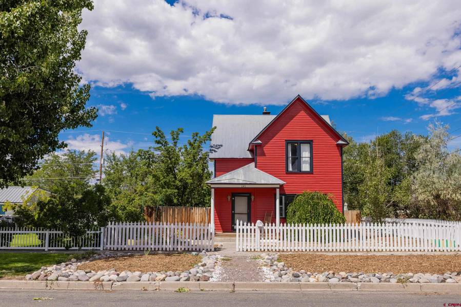 1147 N 1St Street, Montrose, CO 81401