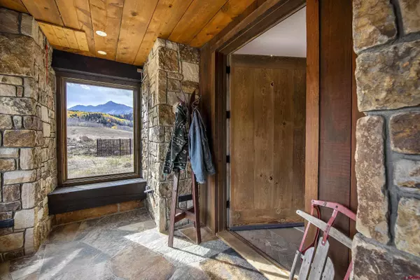 25 W Anderson Road,  Placerville,  CO 81430