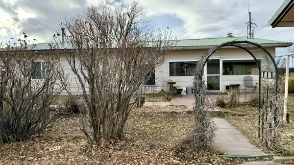 Alamosa, CO 81101,4068 S County Road 103