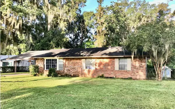 698 SE LLEWELLYN AVENUE, Lake City, FL 32025