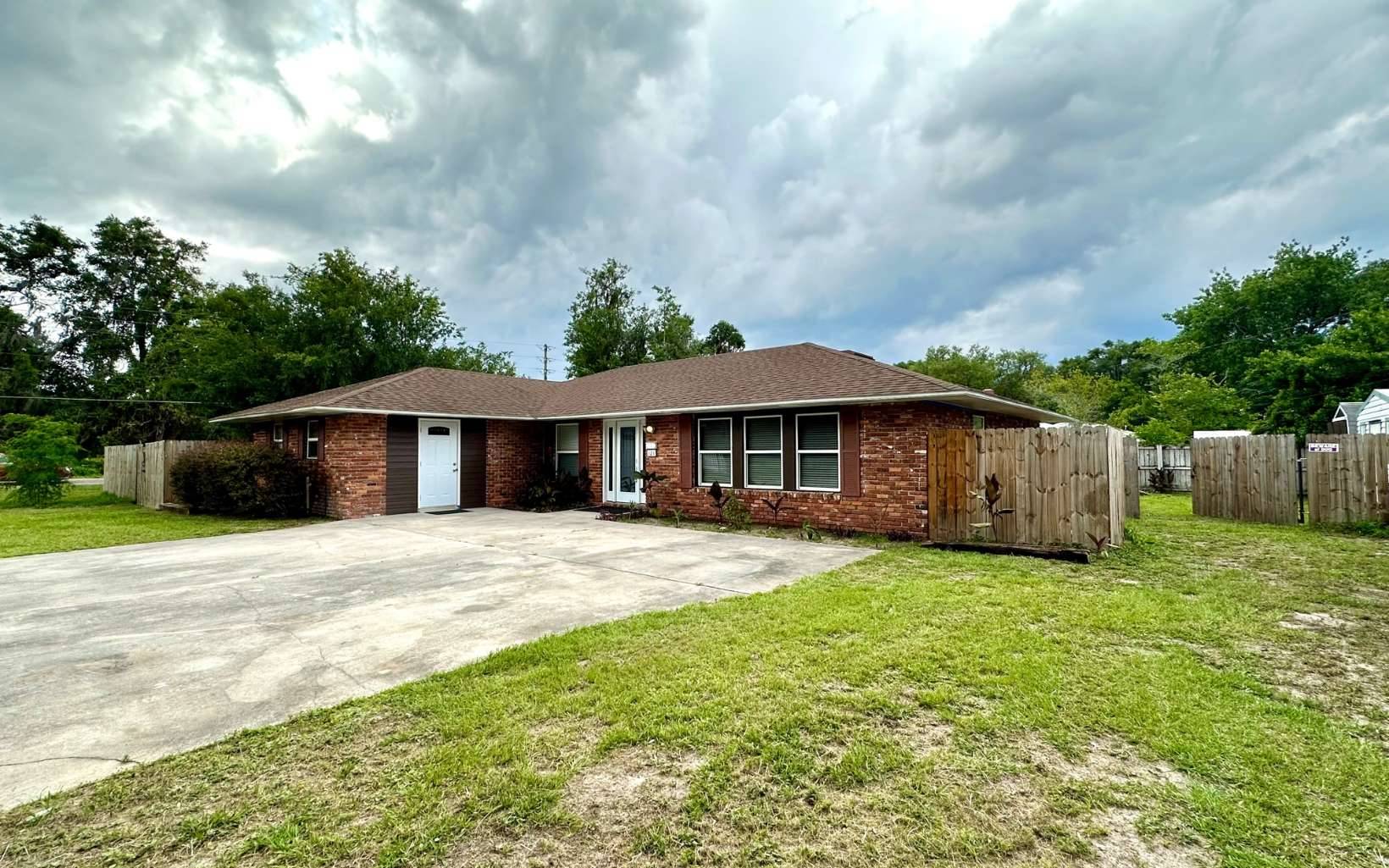 121 SE ARAPAHOE LN, Lake City, FL 32025