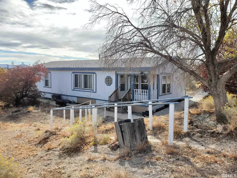 326 Brownlee Lane, Sun Valley, NV 89433