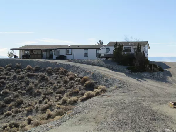 16 Ludington Ave., Yerington, NV 89447-8761