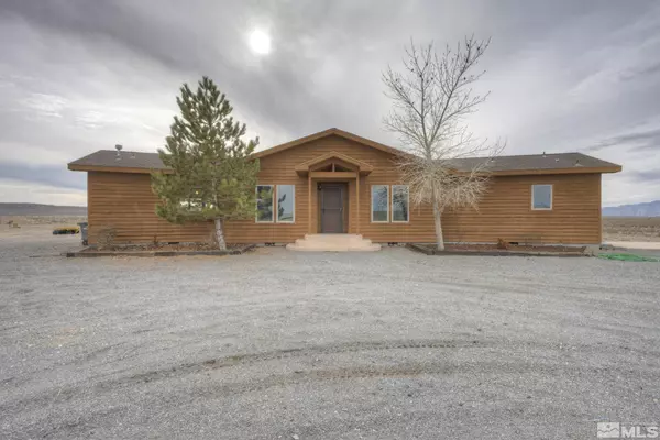 51 East Pursel Lane, Yerington, NV 89447